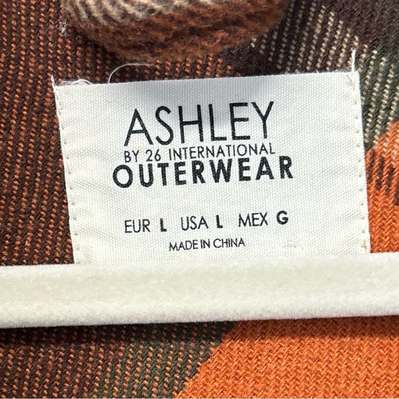 Ashley Outerwear Woman’s Cropped Shacket Brown Orange Plaid Chore Pockets Size L - Picture 5 of 8